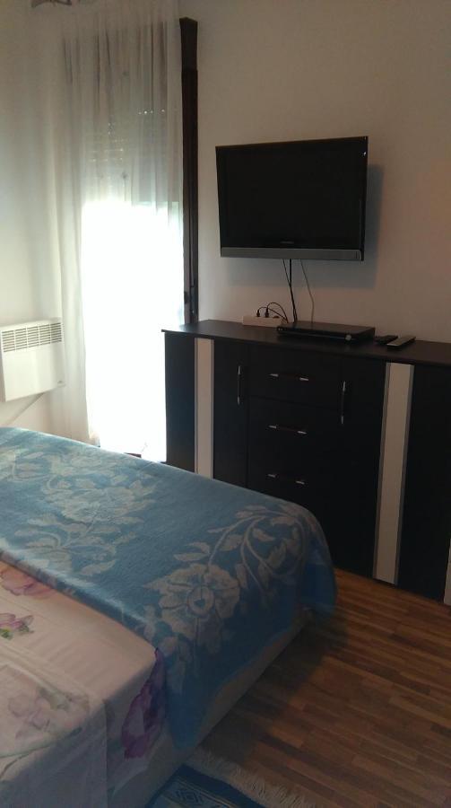 Kvarik Appartement Rijeka Buitenkant foto